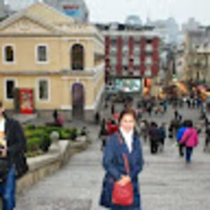 Meet your Posher, Alona